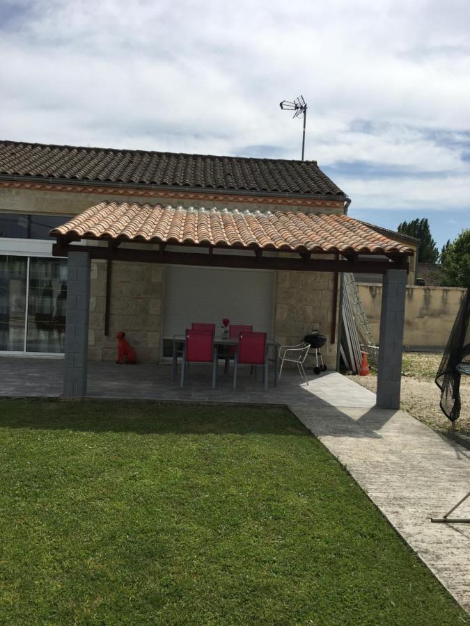 Une Pause A Bergerac Vila Exterior foto